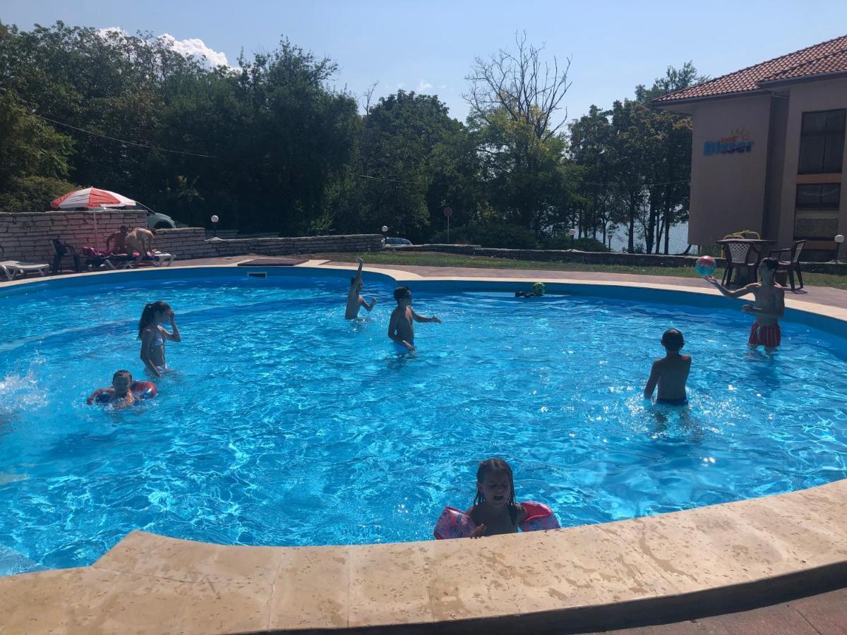 Otel Bisser - Free Parking - Free Pool Access