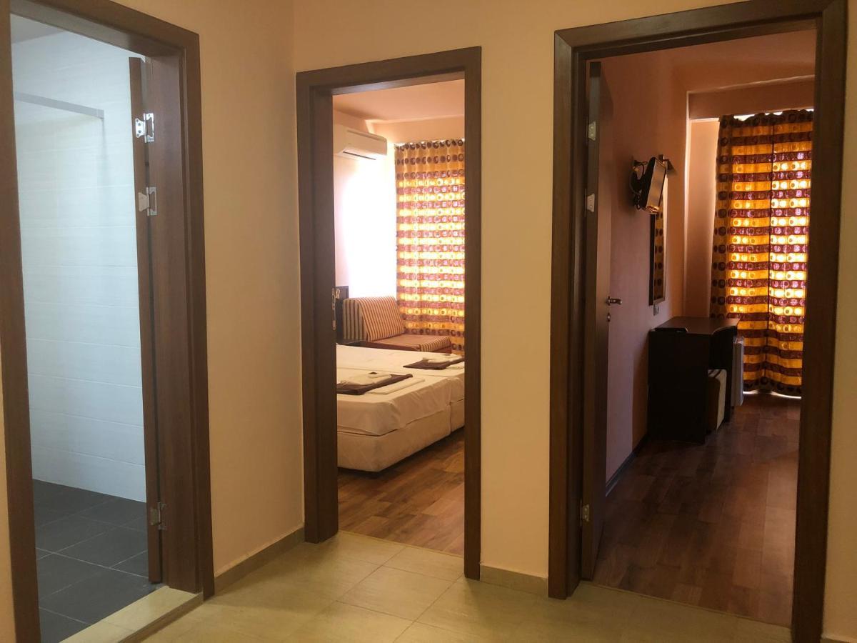 Bisser - Free Parking - Free Pool Access Otel 2*
