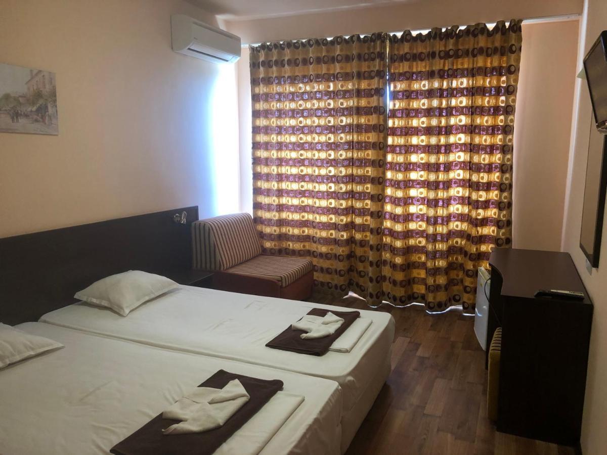 Otel Bisser - Free Parking - Free Pool Access 2*