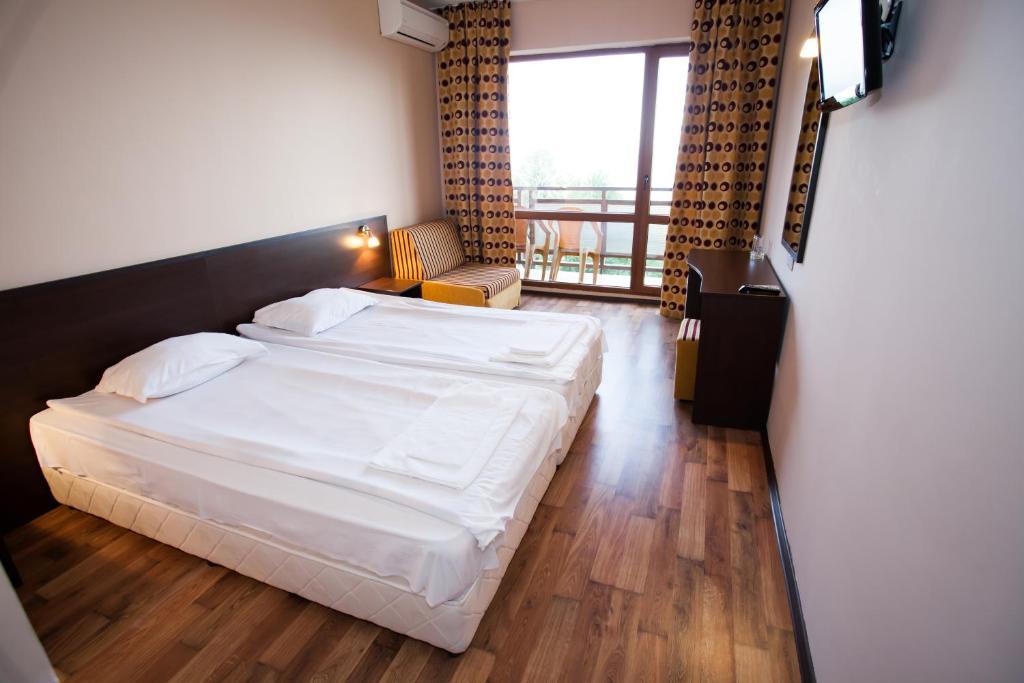 Bisser - Free Parking - Free Pool Access Balçık