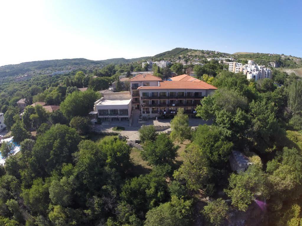 Otel Bisser - Free Parking - Free Pool Access