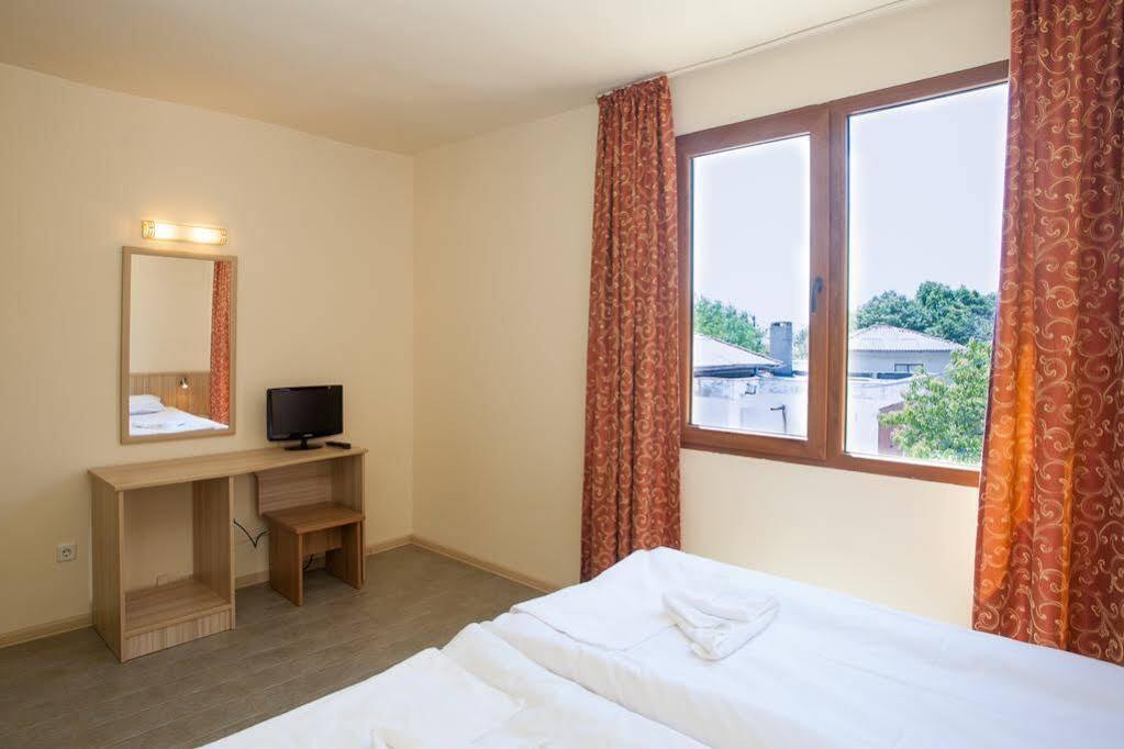 Otel Bisser - Free Parking - Free Pool Access Balçık